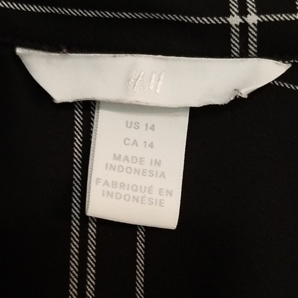 H&M button down shirt - Picture 4 of 4